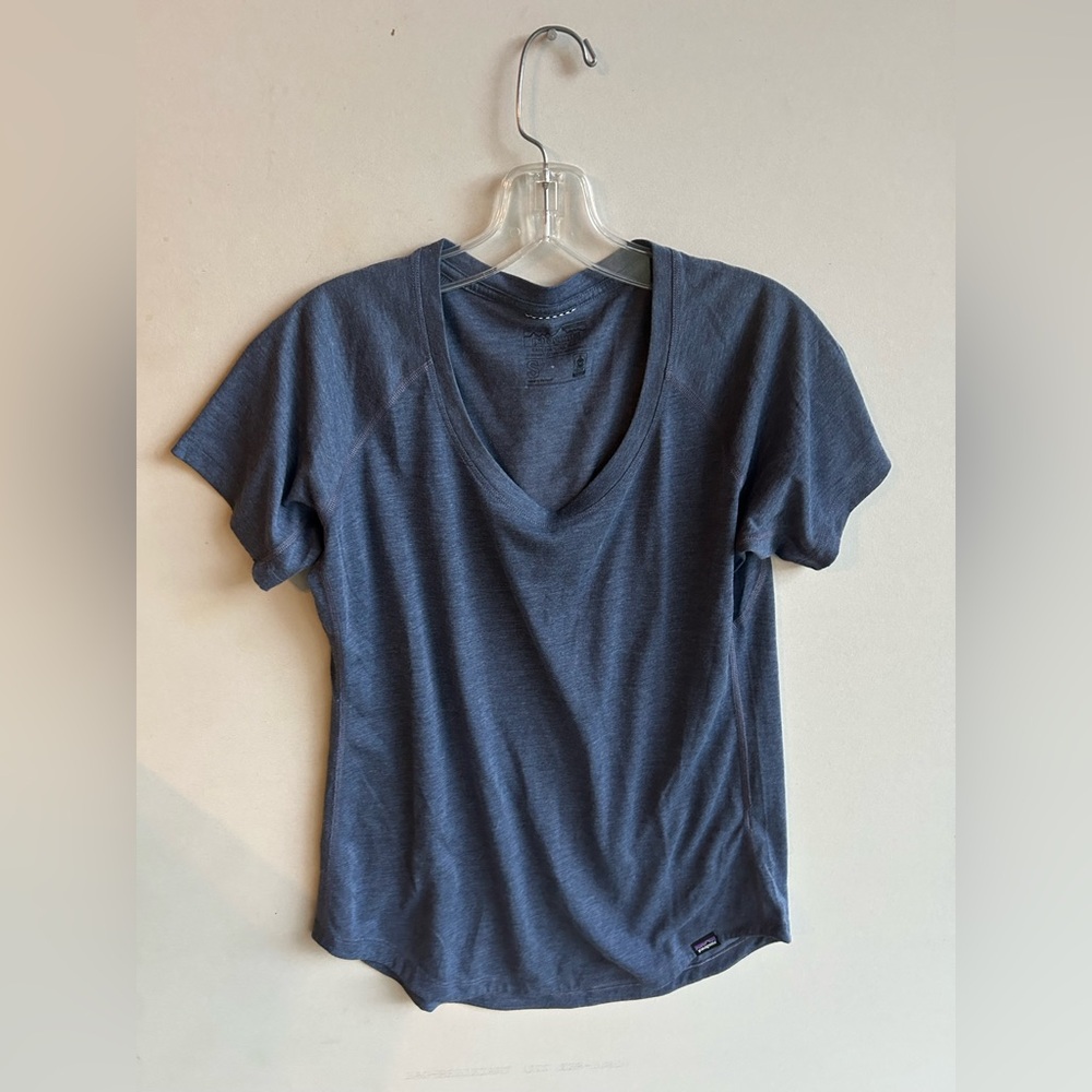 Patagonia Women's Blue V-Neck Top. Capaline Cool Trail.